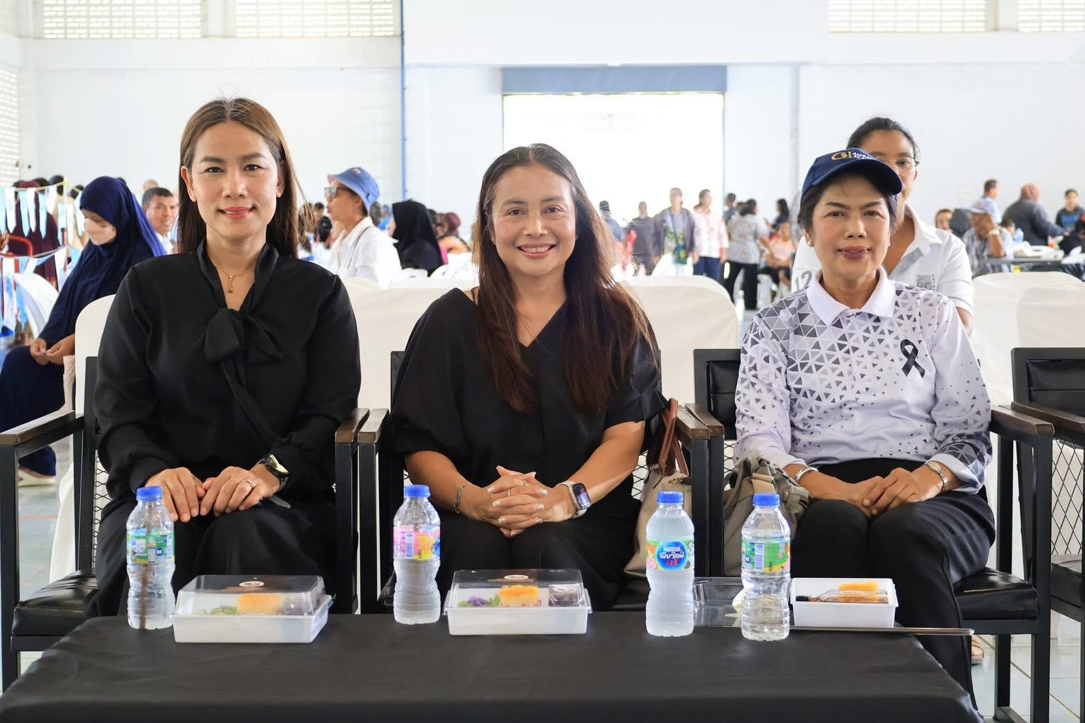 title - ปทจ.สตูล ร่วมงานธงฟ้าราคาประหยัด ครั้งที่ 5 ช่วยผู้ประสบอุทกภัย ลดค่าครองชีพประชาชน ณ ที่ว่าการอำเภอมะนัง จังหวัดสตูล